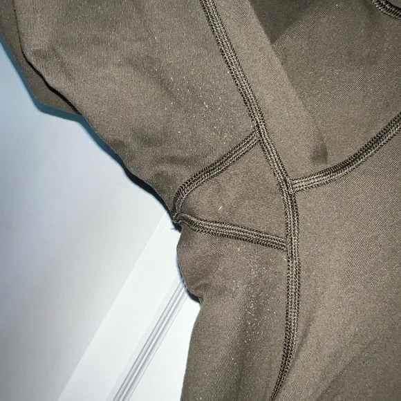 Lululemon Align Leggings - Dark Olive - Size 2 - Picture 5 of 5